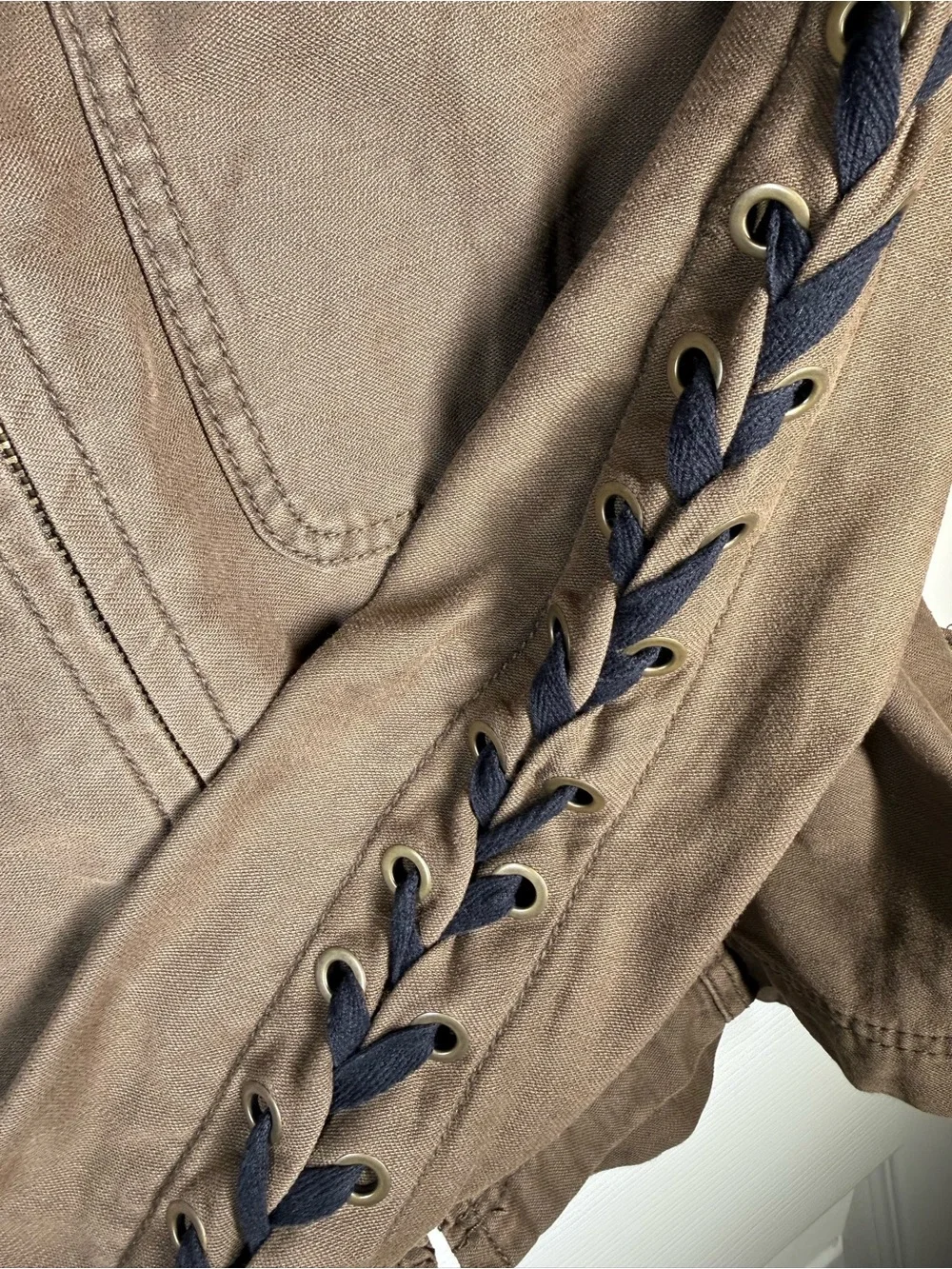Free People Sz  L Faye Military Jacket Olive Green With Lace-Up Corset Sleeve - Picture 3 of 9